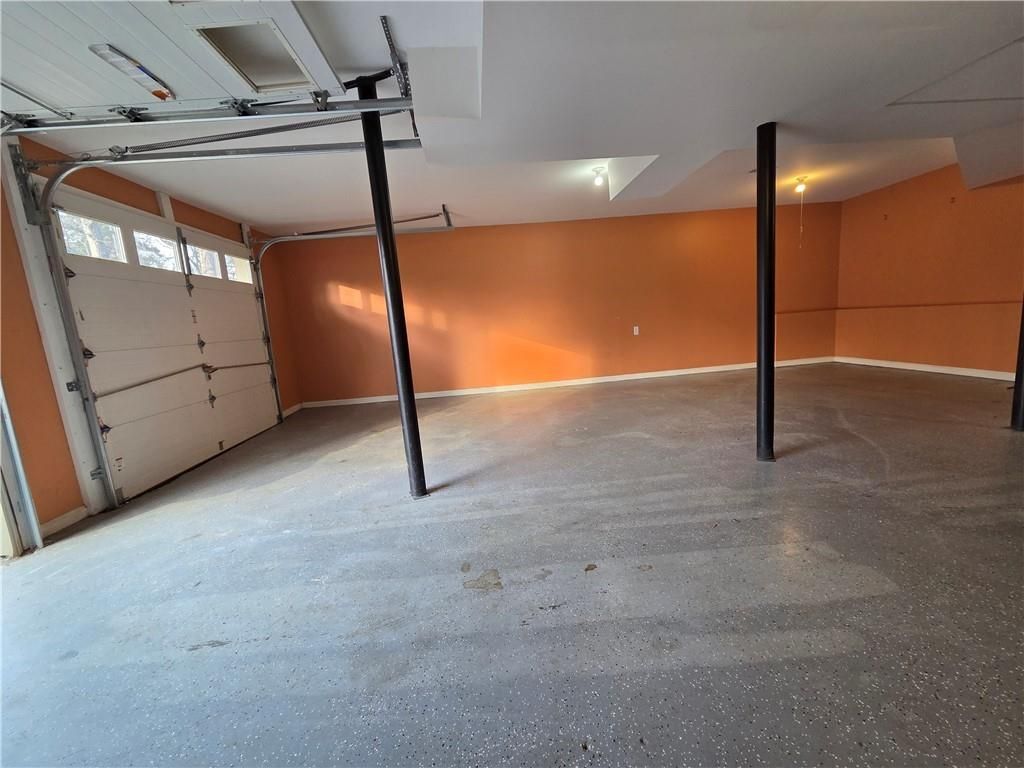 Building Photo - 3288 Timber Bluff Dr NE