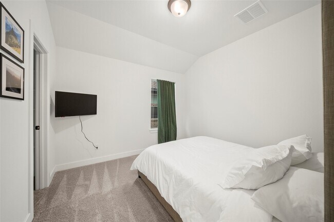 Building Photo - 3125 Stingray Cv Dr