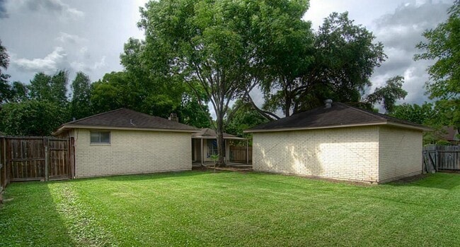 Building Photo - 5403 Timpani Dr