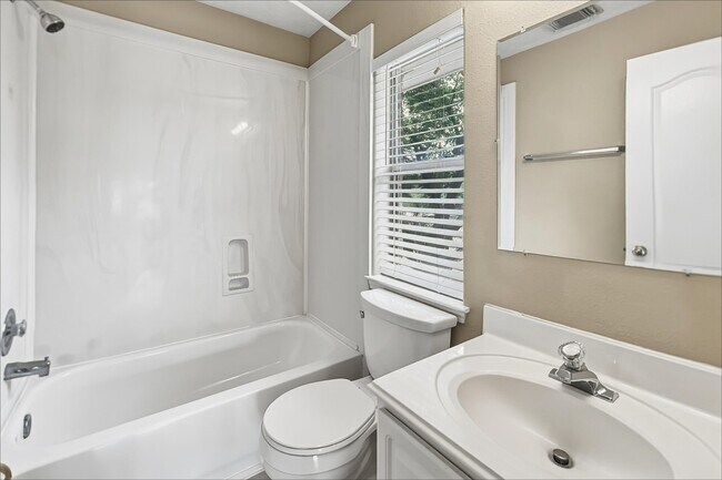 Building Photo - 17507 Whispering Star Ct