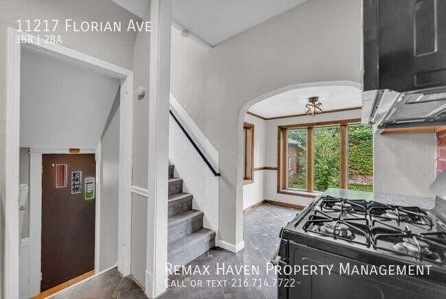 Building Photo - 11217 Florian Ave