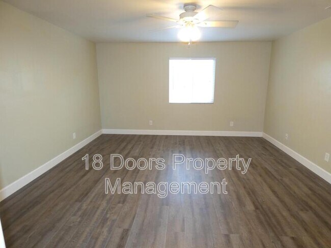 Building Photo - 5155 Tipton St