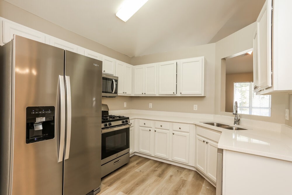 Building Photo - 4097 Sweetsprings Terrace SW