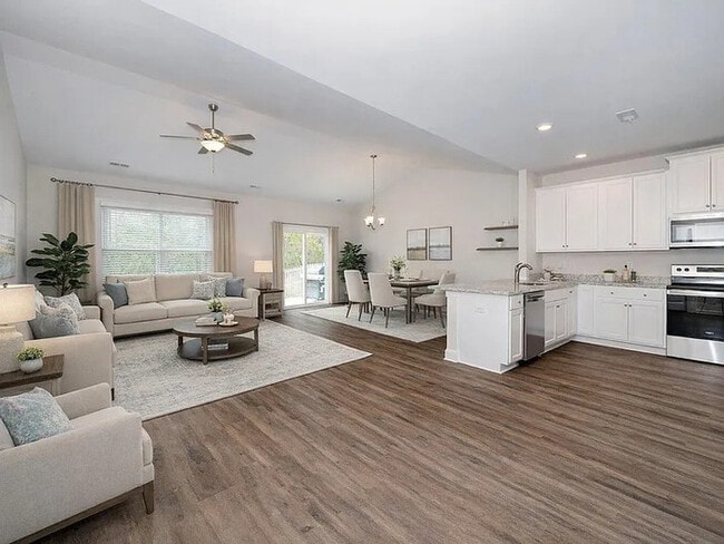 Building Photo - Lease OR Lease to Own