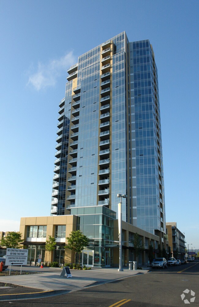 The Meriwether 3570 SW River Pky Portland OR 97239 Apartment Finder