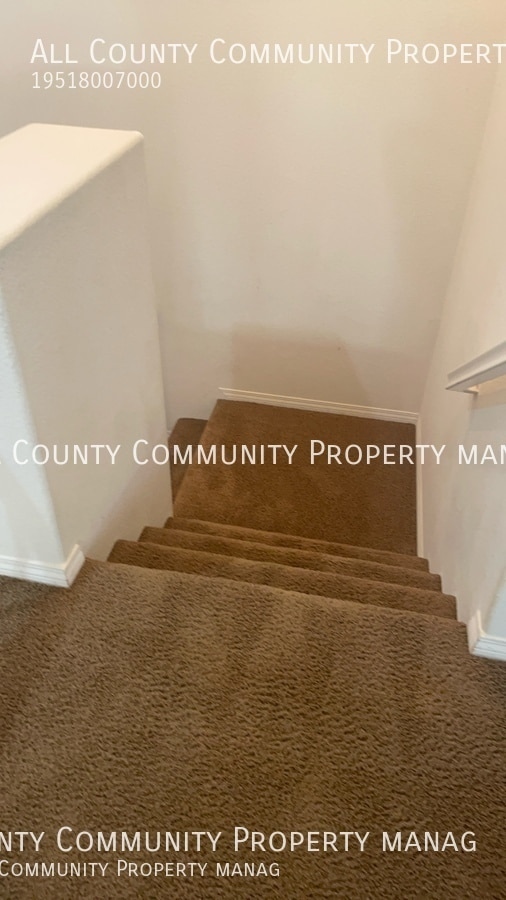 Building Photo - 40298 Hannah Way