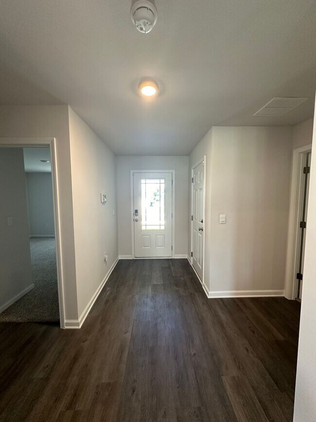 Building Photo - Rivers Landing Subdivision 3 bedroom 2 Bat...