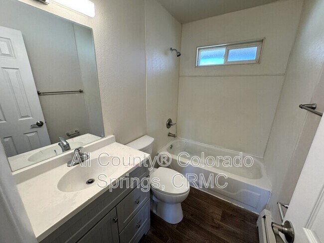 Building Photo - 2119 Preuss Rd