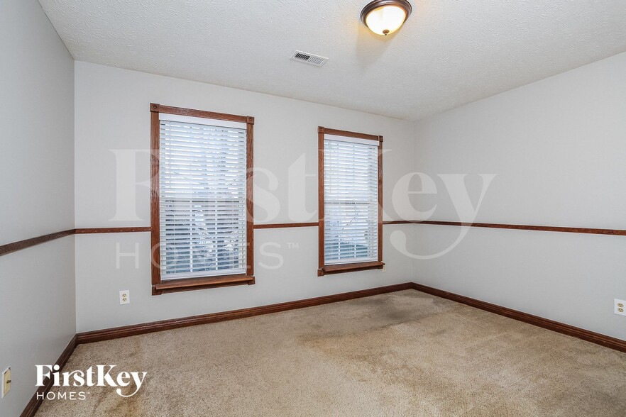 Building Photo - 513 Home Ave