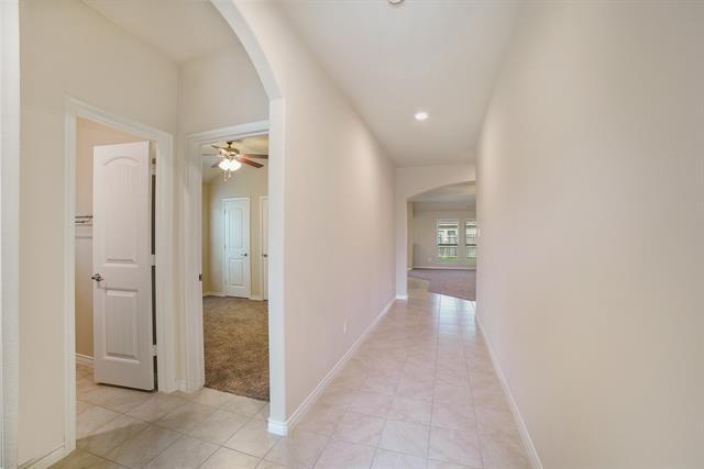 Building Photo - 2104 Lake Pine Dr