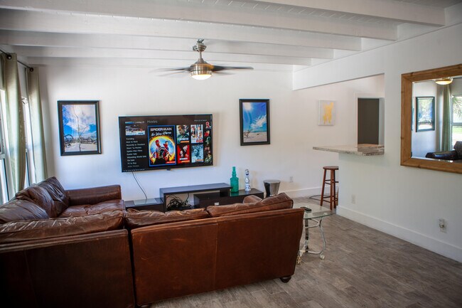 Building Photo - 5967 SW 58th Terrace