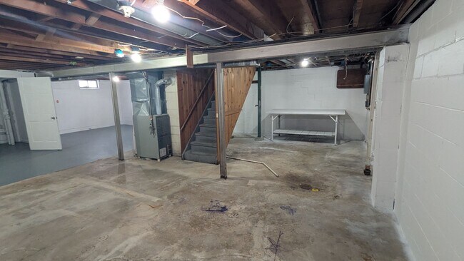 Building Photo - 3 bedroom, 2 bath home in Waterloo