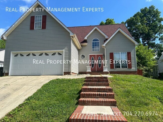 Building Photo - 7915 Vermilion Dr