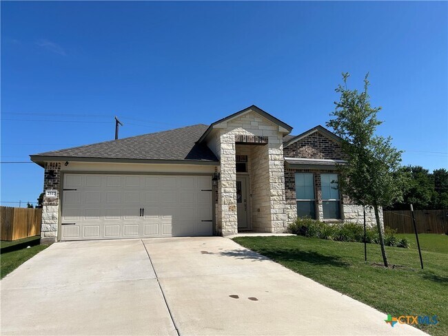 Primary Photo - 2517 Corradino St