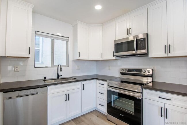 Building Photo - 4826 33rd St