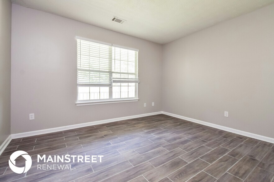 Building Photo - 714 Grove Pointe Cir