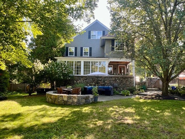 Primary Photo - 211 Forest St