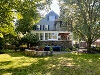 Building Photo - 211 Forest St