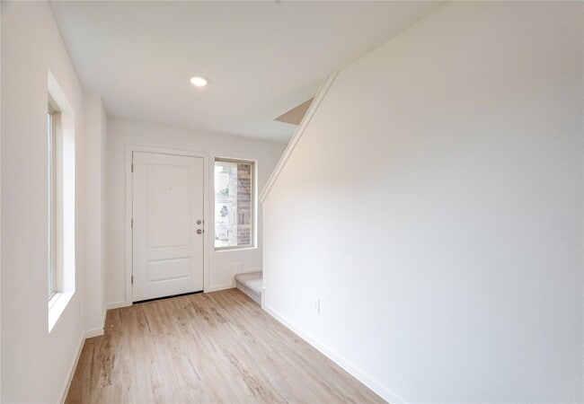 Building Photo - 17914 Becker Lndg Dr