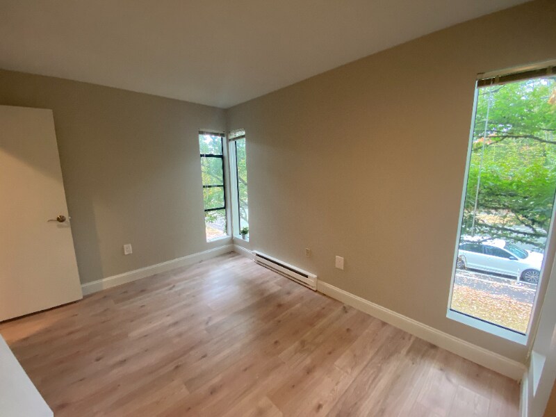 Building Photo - 1139 17th Ave