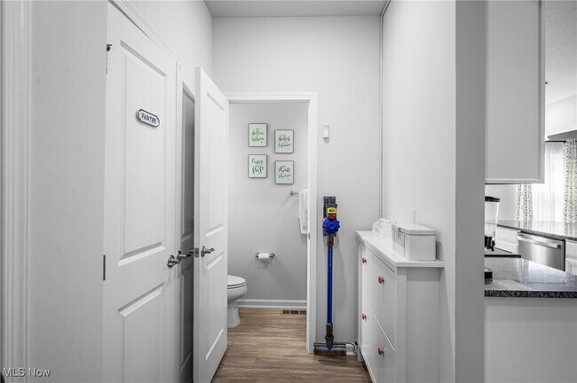 Building Photo - 9256 Preserve Way