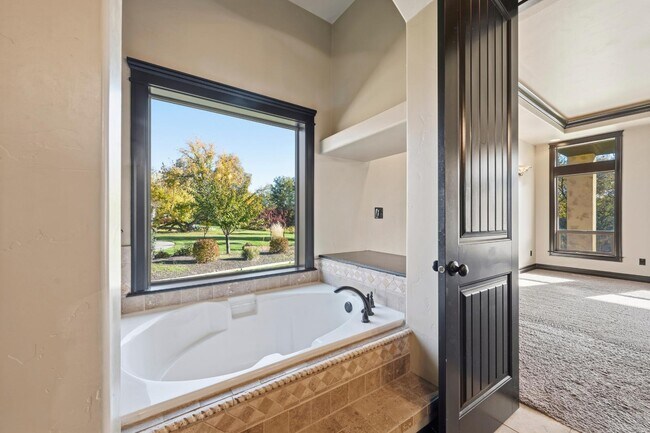 Building Photo - 1356 S Hidden Island Pl