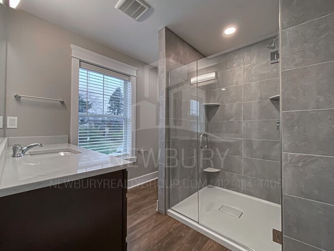 Building Photo - Be the First to Live in These Brand-New Luxury Homes — Now Pre-Leasing in Pittsburgh