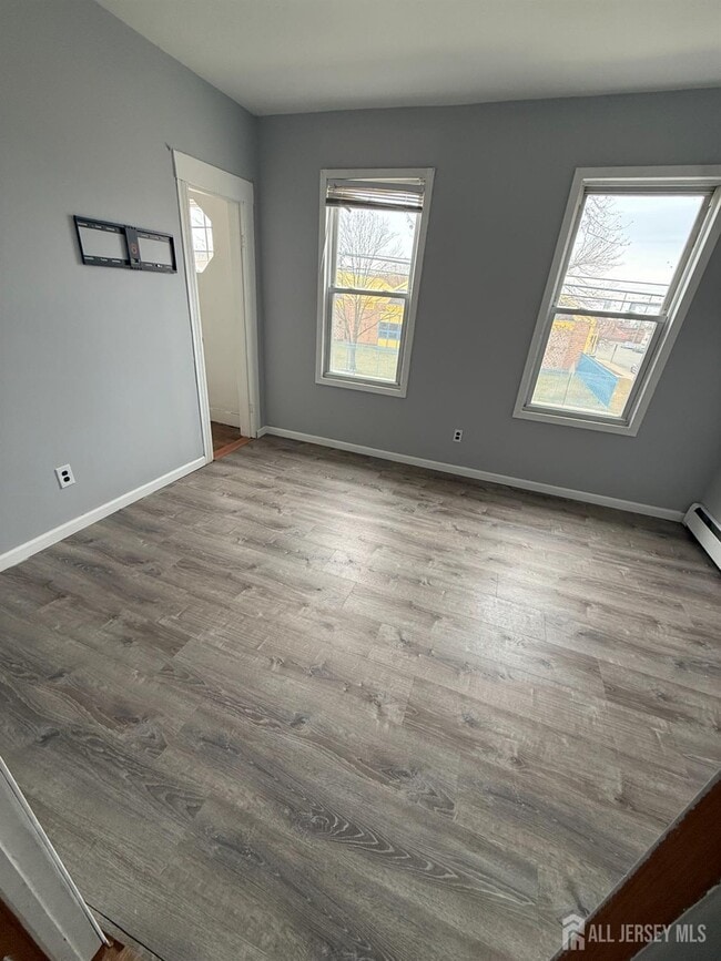 Building Photo - 80 1st St