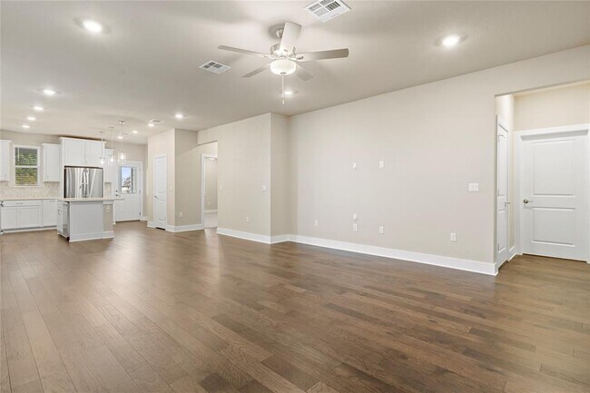 Building Photo - 15701 Oglethorpe Dr