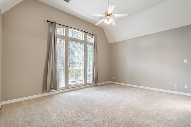 Building Photo - 8311 Mentmore Dr