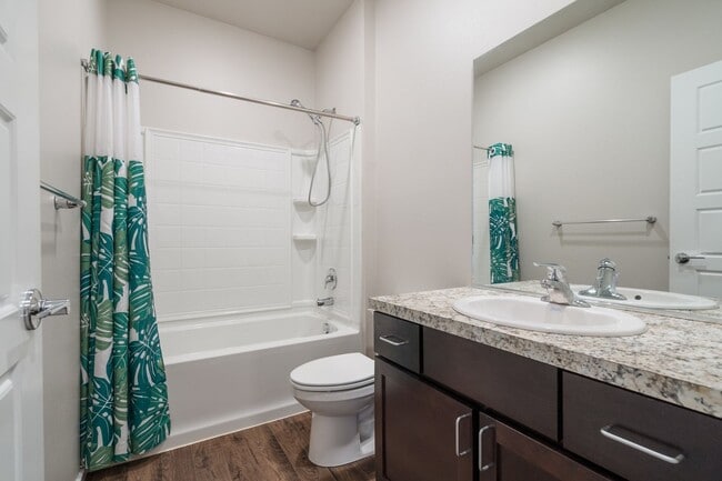 Building Photo - Modern Comfort in Country View Meadows – 3...