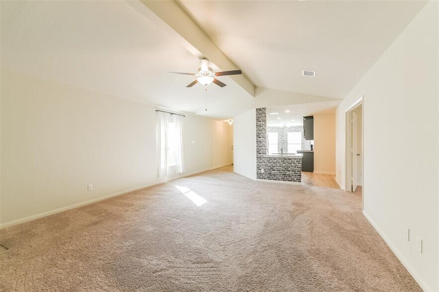 Building Photo - 15238 Snowdrop Field Dr