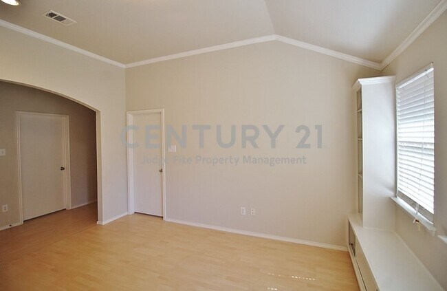 Building Photo - Adorable 3/2/2 in Mansfield ISD For Rent!