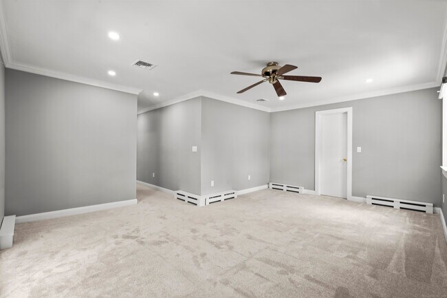Building Photo - 3840 Black Rock Tpke