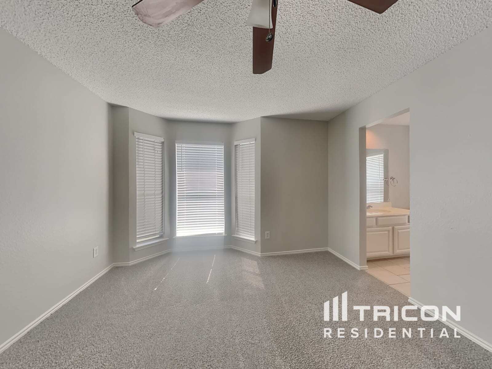 Building Photo - 2817 Laurel Hill Dr