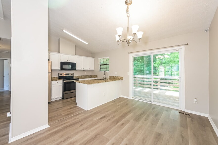 Building Photo - 2068 Lown Farm Ln