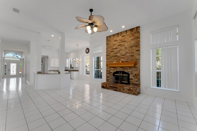 Building Photo - 5512 Charleston Dr