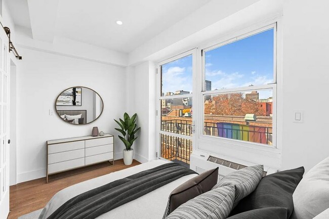 Building Photo - 1 bedroom in NEW YORK NY 10002