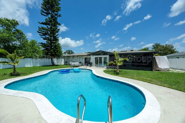 Primary Photo - 2952 De Brocy Way
