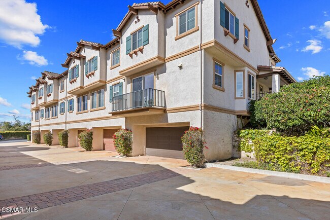 Building Photo - 88 Via Katrina