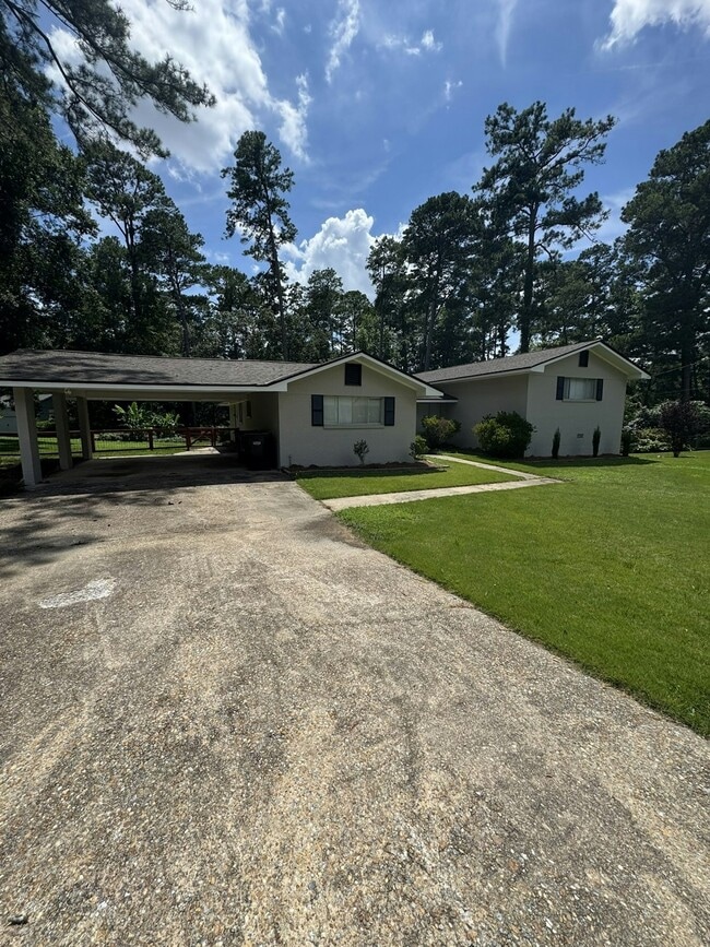 Building Photo - 5979 St Leonards Dr