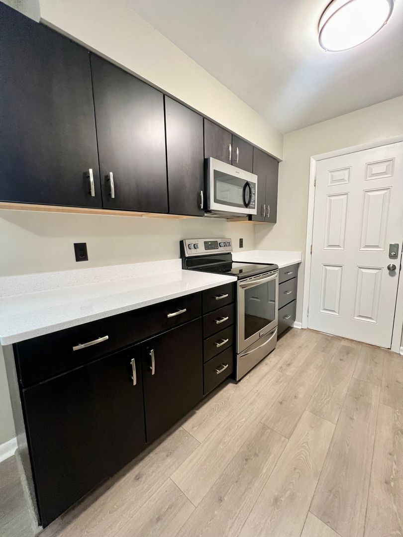 Building Photo - 7589 S 12th St