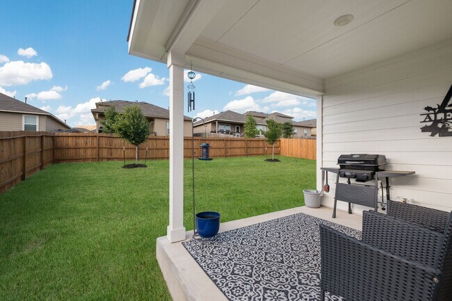 Building Photo - 5609 Jewel Curv