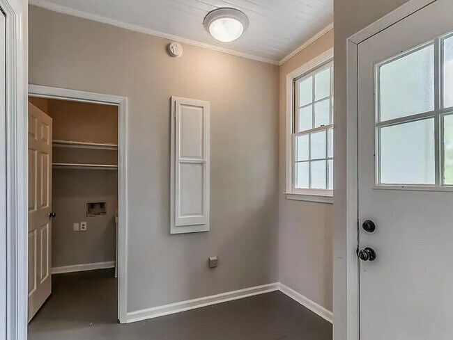 Building Photo - 3 BED | 2 BATH | ARDSLEY PARK | PRIVATE BACK PORCH