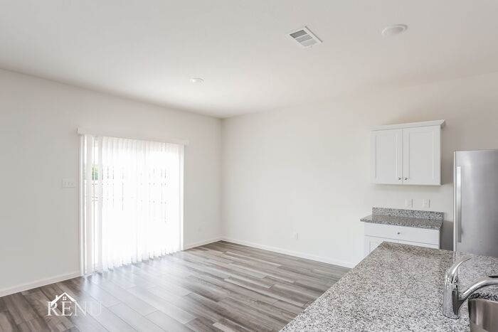 Building Photo - 6016 Mojave Dr