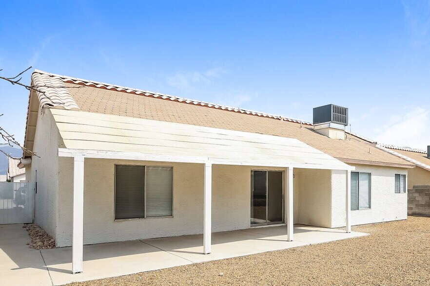 Building Photo - 3227 W Verde Way