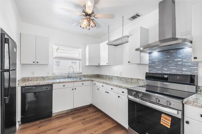 Building Photo - Gulfport Home for Rent