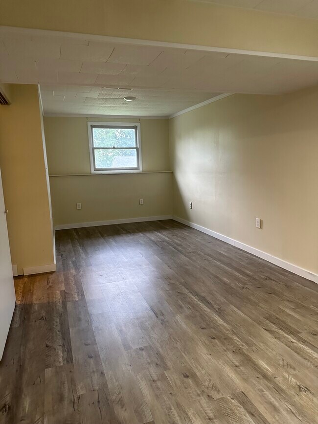 Building Photo - 1011 Hudson St