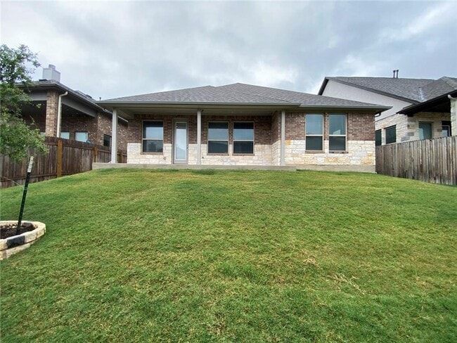 Building Photo - 720 Kingston Pl