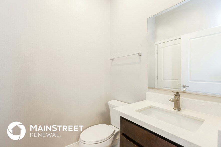 Building Photo - 2000 N 36th St